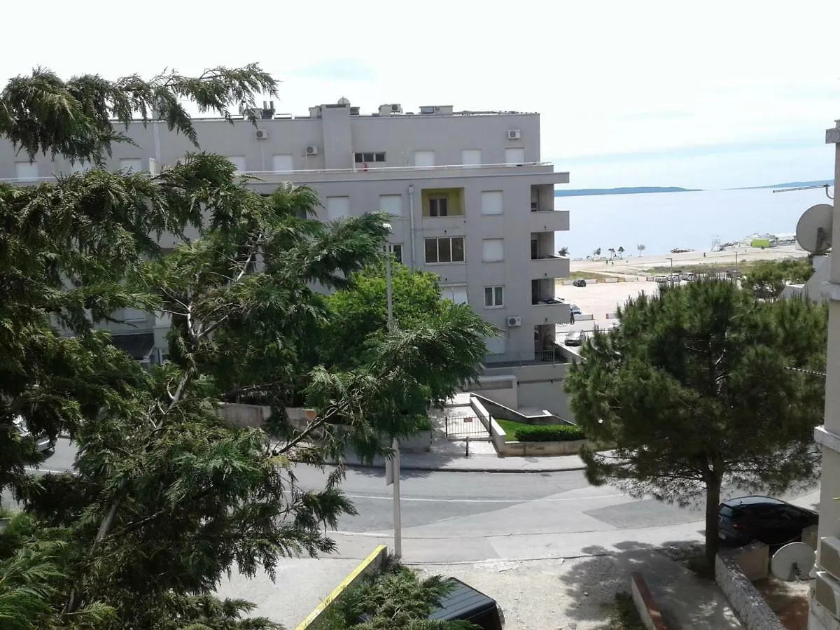 Apartment Marimar, Beachfront 1St Row 斯普利特